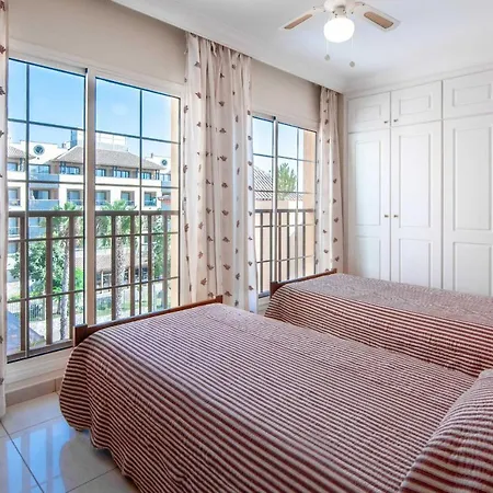 Terrazas Del Duque Apartman *